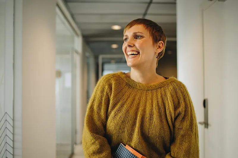 Solid medarbejderudvikling med personprofiler og feedforward, der styrker arbejdsglæde og trivsel.